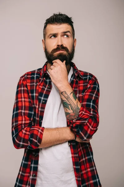 Hombre Barbudo Pensativo Con Camisa Cuadros Aislado Gris — Foto de Stock