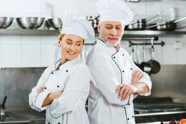 Smiling Chefs Uniform Arms Crossed Restaurant Kitchen — Stock Photo, Image