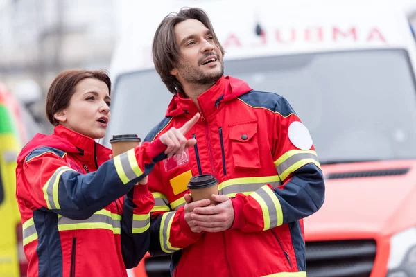 Paramedics Red Uniform Drinking Coffee Street — Stock Photo, Image