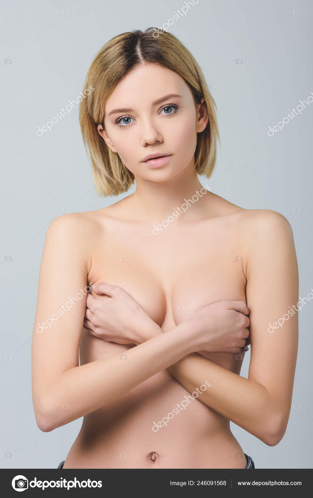 Pictures of naked young women