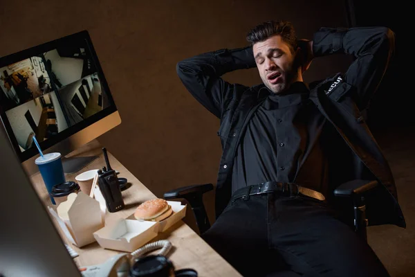 Guard Uniform Crossed Arms Yawning Workplace — Stock Photo, Image