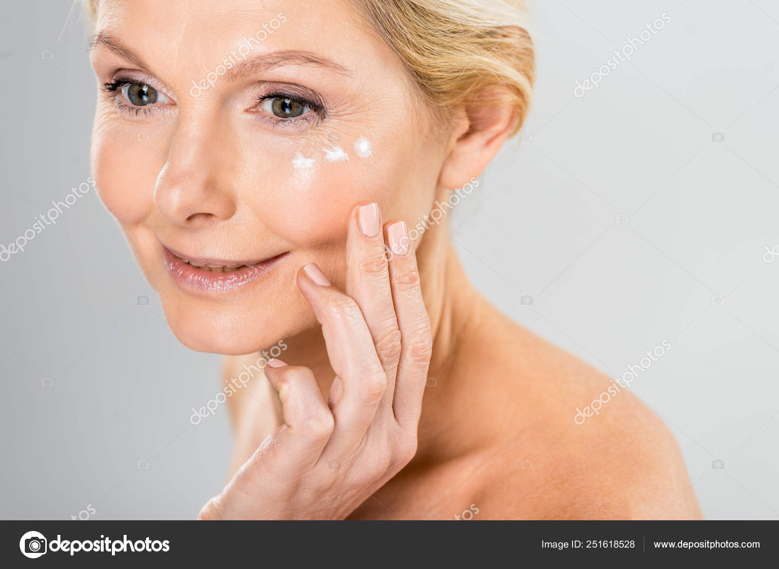 mature woman face Vac-u-lock anal beginner