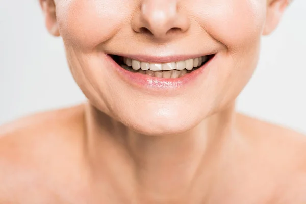 Vista Parcial Mujer Madura Sonriente Aislada Gris —  Fotos de Stock