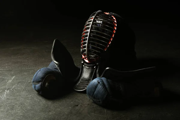 Kendo Gloves Traditional Helmet Dark Surface — Stock Photo, Image