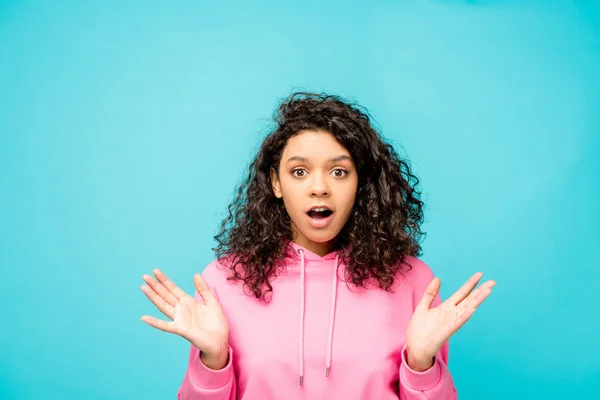 Shocked Curly African American Girl Looking Camera Isolated Blue — Stock Photo, Image