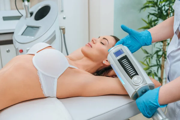 Cropped View Cosmetologist Doing Therapy Arm — Stock Photo, Image