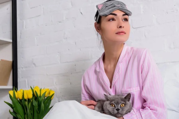 Pensive Woman Pajamas Sleeping Mask Britain Shorthair Cat Resting Bed — Stock Photo, Image