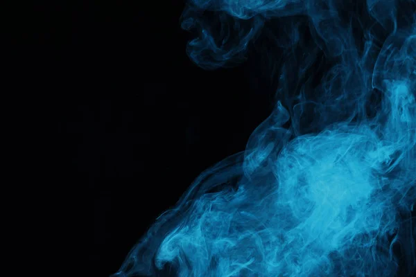Modrá Mystický Kouř Černém Pozadí — Stock fotografie