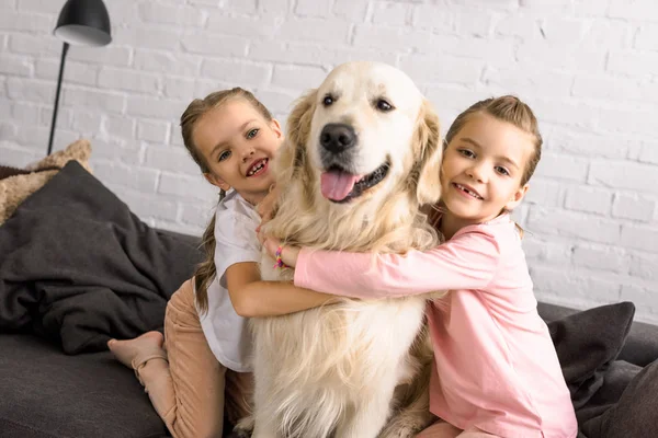 Portrait Adorable Kids Hugging Golden Retriever Dog Home — Stock Photo, Image