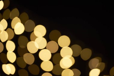 güzel altın parlak ufuk bokeh siyah arka plan üzerine