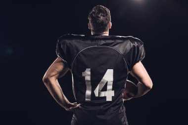 Dikiz kask siyah izole el ile Amerikan futbolu oyuncusu