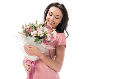 gülümseyen kadın portresi ile buket çiçek üzerinde beyaz izole