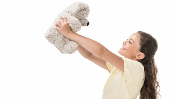 Seitenansicht Von Niedlichen Lächelnden Kind Mit Teddybär Isoliert Auf Weiß — Stockfoto