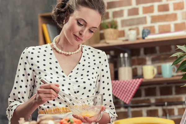 Happy Adult Housewife Whisking Eggs Omelette Kitchen — Free Stock Photo