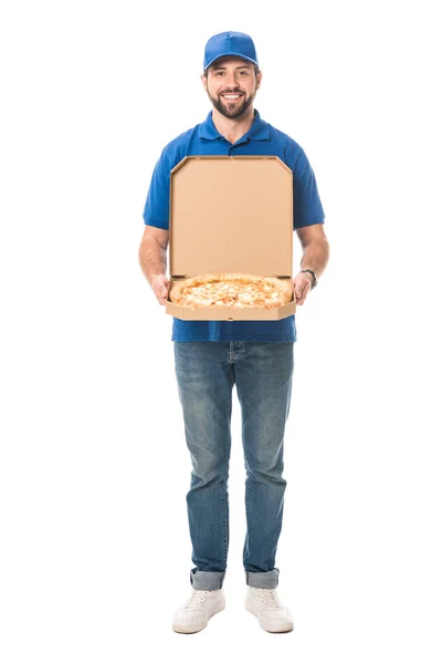 Feliz Repartidor Hombre Sosteniendo Pizza Caja Sonriendo Cámara Aislado Blanco — Foto de stock gratis