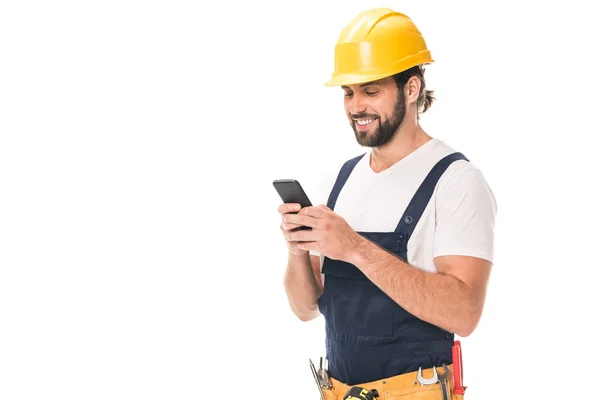 Ευτυχισμένος Εργάτης Σκληρό Καπέλο Χρησιμοποιώντας Smartphone Που Απομονώνονται Λευκό — Φωτογραφία Αρχείου