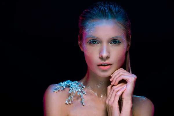 Menina Sensual Com Floco Neve Decorativo Frio Compõem Olhando Para — Fotografia de Stock