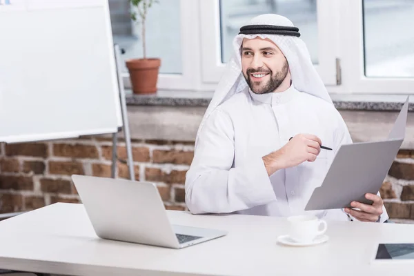 Arabian Businessman Holding Folder Pen Office — Stock Photo, Image