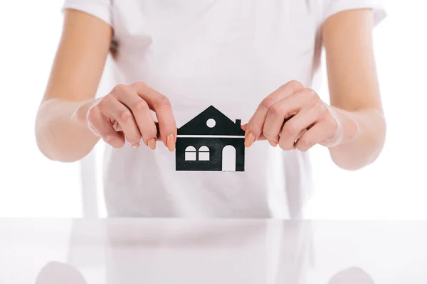 Vista Cortada Mulher Segurando Casa Papel Isolado Branco Conceito Hipoteca — Fotografia de Stock