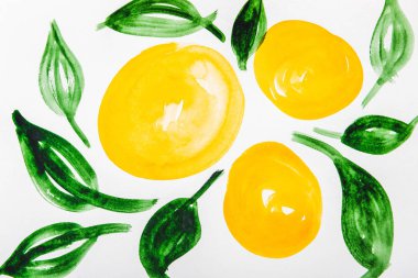 Beyaz zemin üzerine yeşil yaprakları ile sarı suluboya limon üstten görünüm 