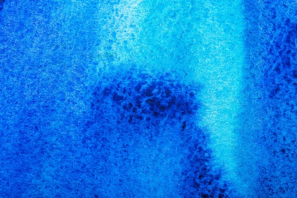 蓝色水彩画泄漏与复制空间的顶部视图 — 图库照片