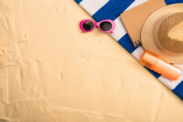 Top View Summer Accessories Sunscreen Striped Towel Sand — Stock Photo, Image