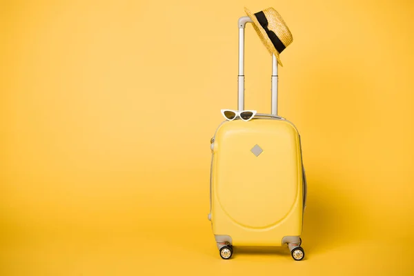 Bright Yellow Suitcase Sunglasses Straw Hat Yellow Background — Stock Photo, Image