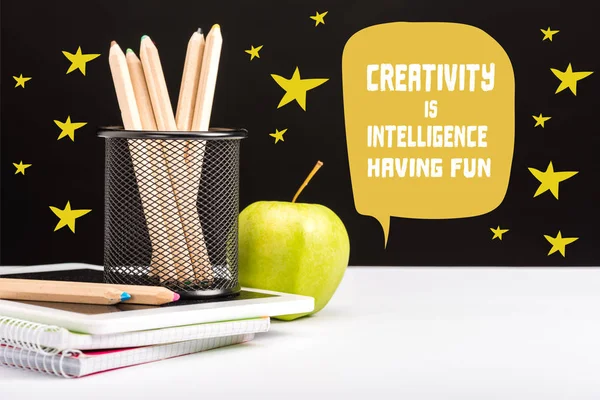 Fresh Apple Notebooks Color Pencils Table Creativity Intelligence Having Fun — Stock Photo, Image