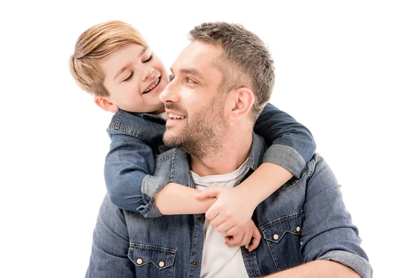 Opgewonden Lachende Jongen Omarmt Vader Geïsoleerd Wit — Stockfoto