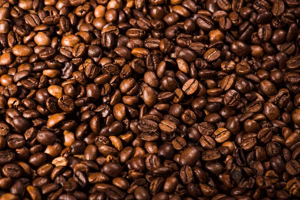 Vollbild-Aufnahme frisch gerösteter Kaffeebohnen — Stockfoto