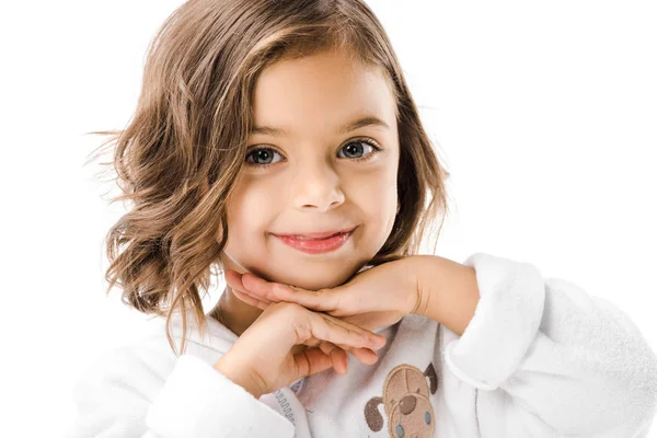 Portrait de mignon enfant souriant en peignoir blanc isolé sur blanc — Photo de stock