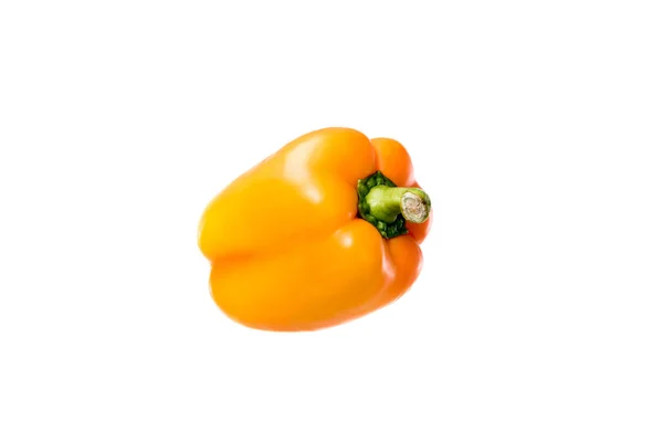 Vista ravvicinata del peperone arancione maturo isolato sul bianco — Foto stock