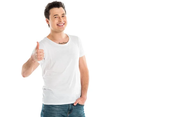 Bonito sorrindo homem mostrando polegares para cima sinal e olhando para a câmera isolada no branco — Fotografia de Stock