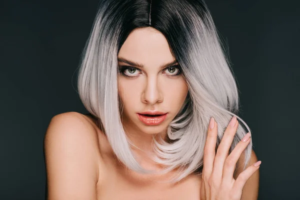 Beautiful naked girl posing in grey wig, isolated on black — Stock Photo