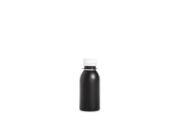 Gros plan sur une bouteille en plastique isolée sur fond blanc — Photo de stock