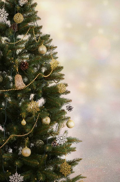 Noel Ağacı Dekorasyonu Noel ağacı ışıklandırılmış arka plan