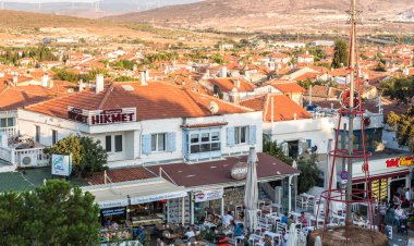 Ağustos 2017 Izmir,Turkey.26 batımında seyahat ve tatil için popüler bir hedef olduğu Alaçatı şehir görünümünü.