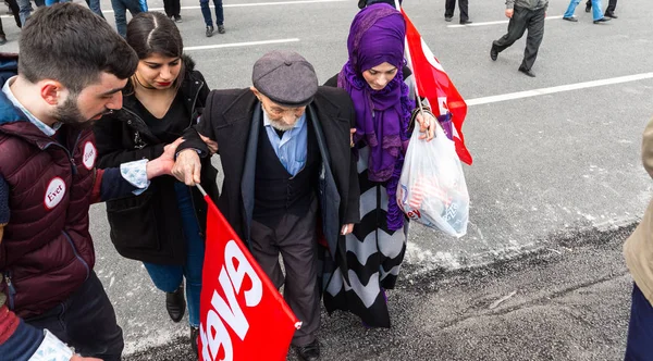 Příznivci Akp Strana Spravedlnosti Rozvoje Křičet Slogany Mávat Strany Vlajky — Stock fotografie