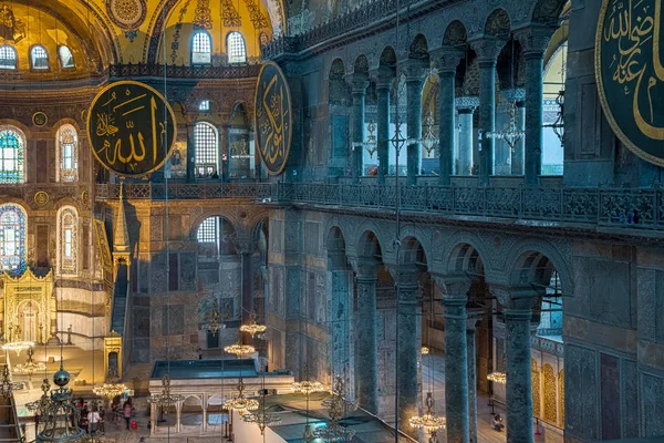 内部详细的圣索非亚大教堂 希腊东正教的基督教宗法教堂或教会建于537公元 后来的帝国清真寺 现在博物馆在伊斯坦布尔 Turkey March 2017 — 图库照片