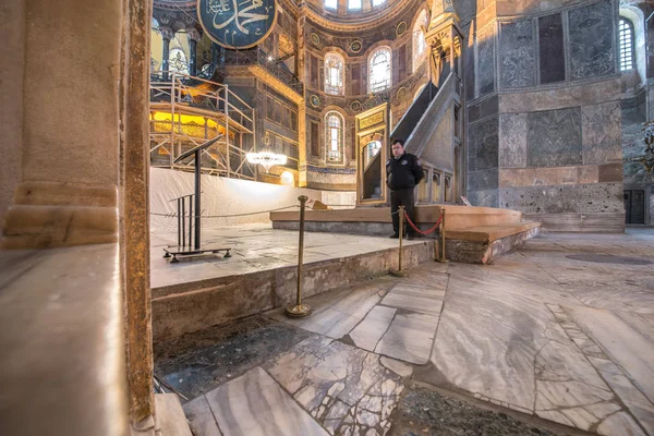 Les Gens Explorent Hagia Sophia Basilique Église Patriarcale Grecque Orthodoxe — Photo