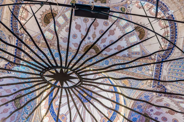 Προβολή Της Εσωτερικής Διακόσμησης Και Έργα Τέχνης Από Μπλε Τζαμί — Φωτογραφία Αρχείου