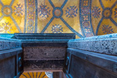 Ayasofya detaylı tavan, Yunan Ortodoks Hıristiyan Patriklik Bazilikası veya kilise 537 Ad, daha sonra İmparatorluk Camii ve şimdi Müzesi, Istanbul, Türkiye, Mart, 11 2017 yılında yaptırılmıştır.