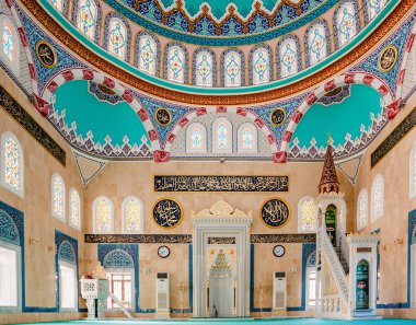 Merkezi Isabey cami Bursa,Turkey.20 Mayıs 2018 yılında iç görünüm