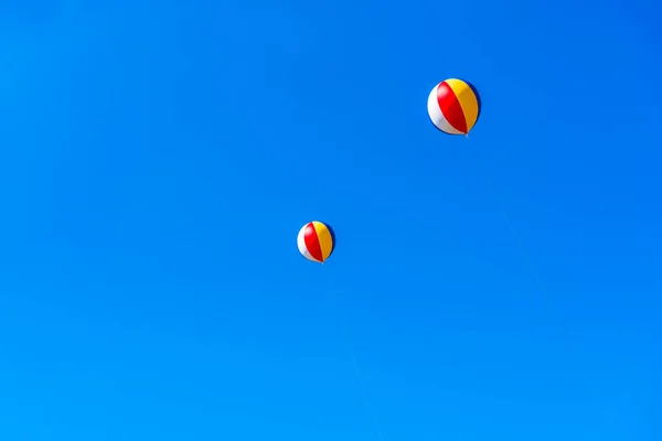 Big Colorful Balls Blue Sky Copy Space Editing — Stock Photo, Image