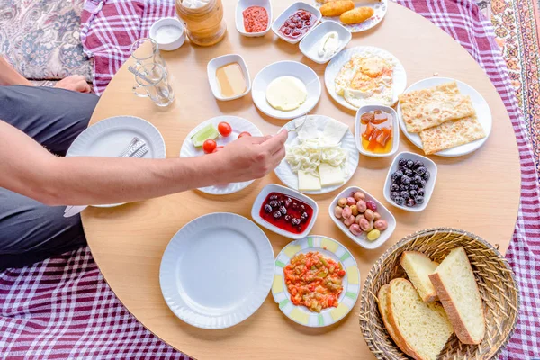 Vue Dessus Petit Déjeuner Turc Traditionnel Avec Différents Aliments Sur — Photo