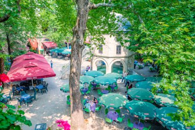 Yüksek çözünürlüklü panoramik tarihsel Koza Han(Silk Bazaar) Bursa,Turkey.20 Mayıs 2018 yılında avlusu