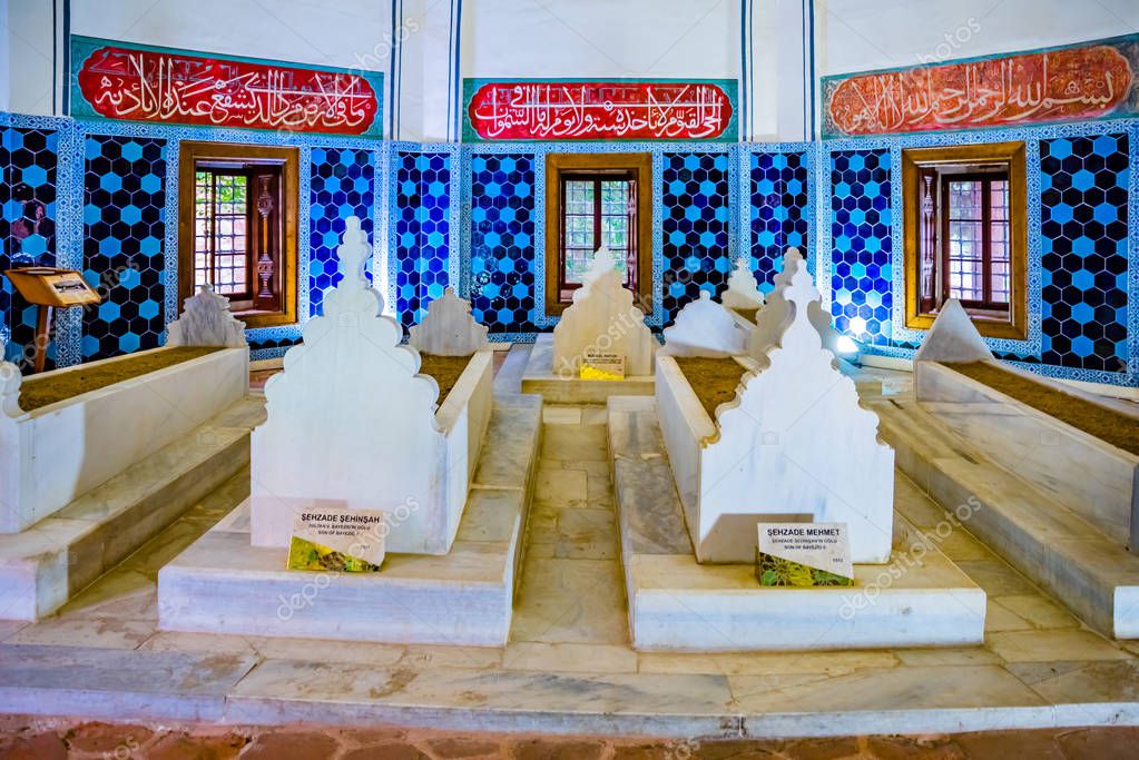 Interior de la tumba de Shahzada (príncipe) Ahmed, mausoleo en el