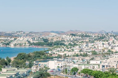 Ağustos 2017 Bodrum,Turkey.23 beyaz renkte Cityscape havadan görünümü tipik Ege mimarisinin evler.