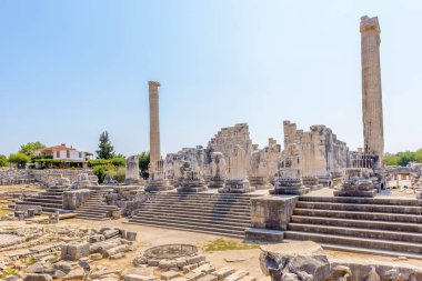 Didim, Didim, Aydın İli, Türkiye, Avrupa'nın arkeolojik alanda Apollon Tapınağı için görüntüleyin.