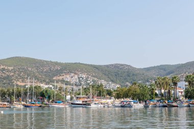 Lüks Yat ve yelken Yatlar Bodrum limanında deniz manzaralı. Bodrum,Turkey.23 Ağustos 2017.